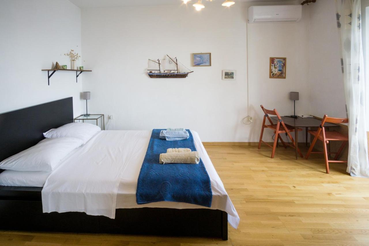 Apartments Podatok 4 Primosten Exterior photo